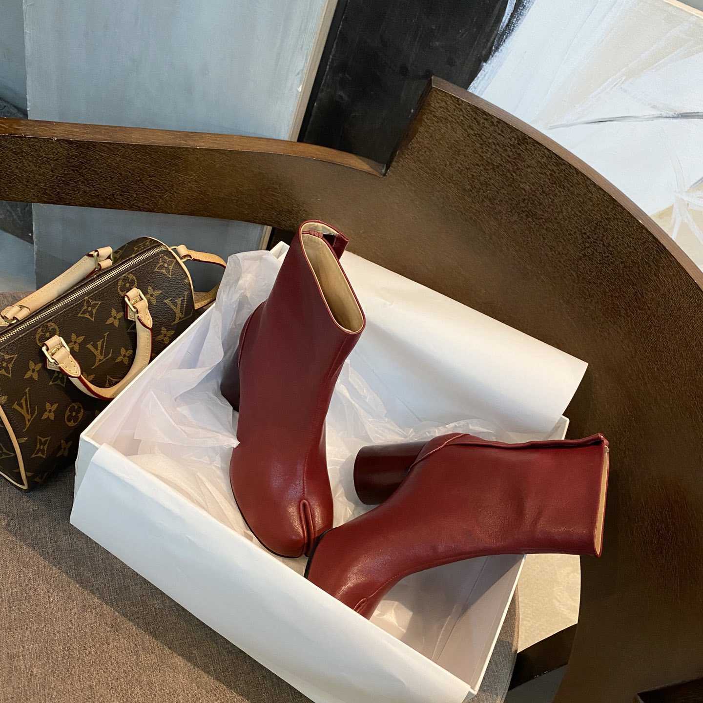 Maison Margiela Tabi Ankle Boots - FashionPlug