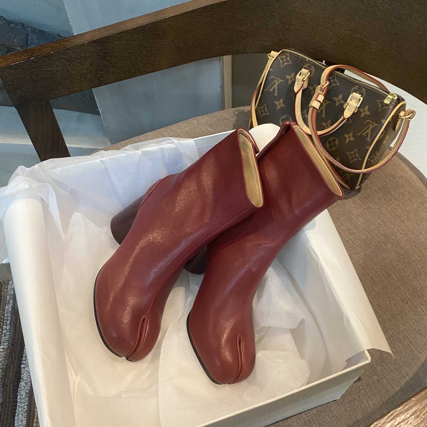 Maison Margiela Tabi Ankle Boots - FashionPlug