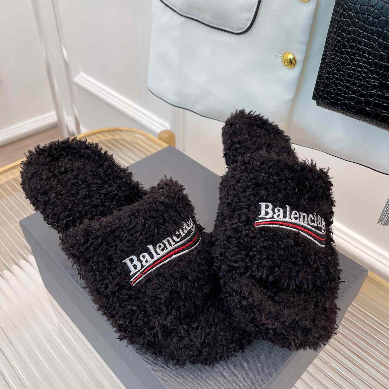 Balenciaga Furry Sandals - FashionPlug
