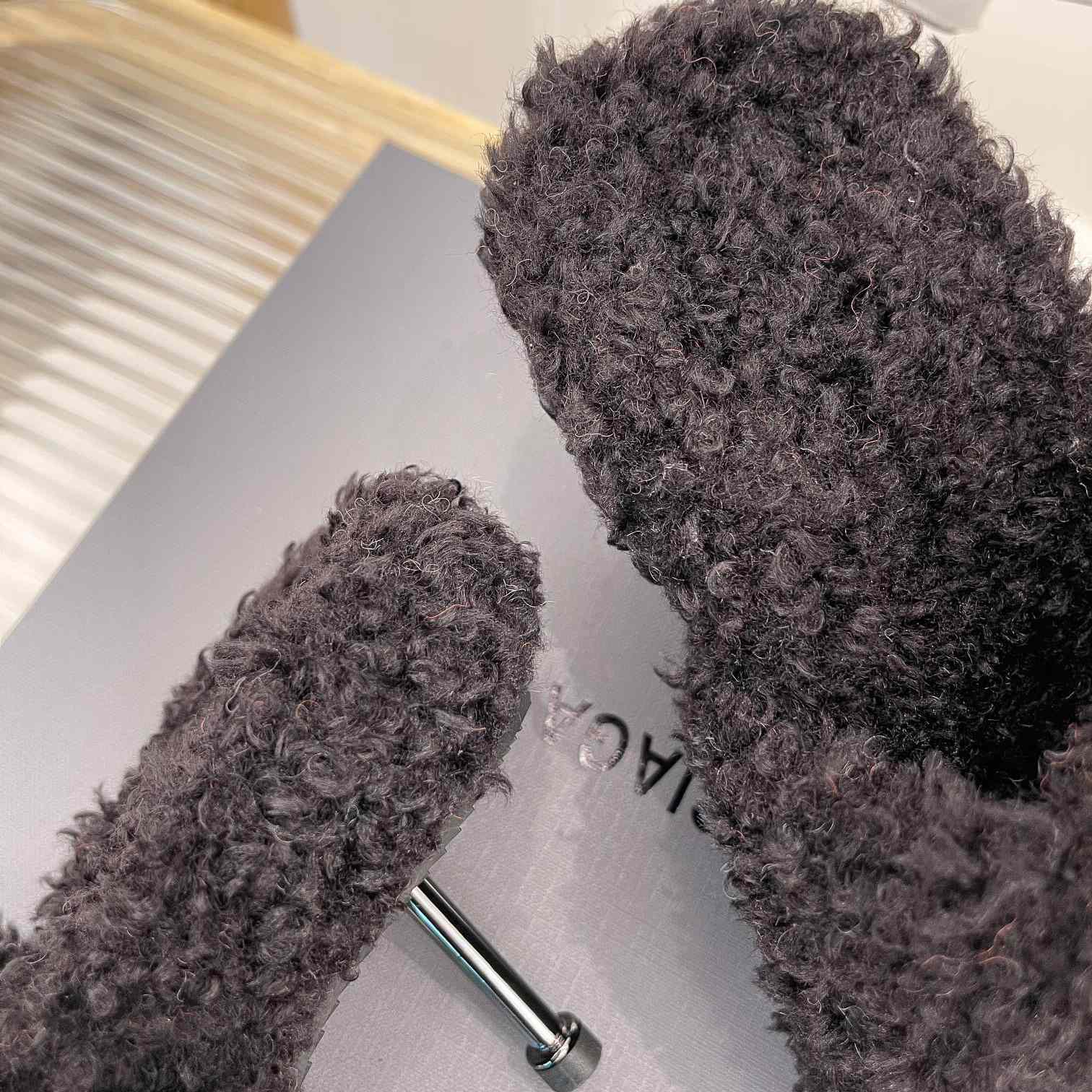 Balenciaga Furry Sandals - FashionPlug