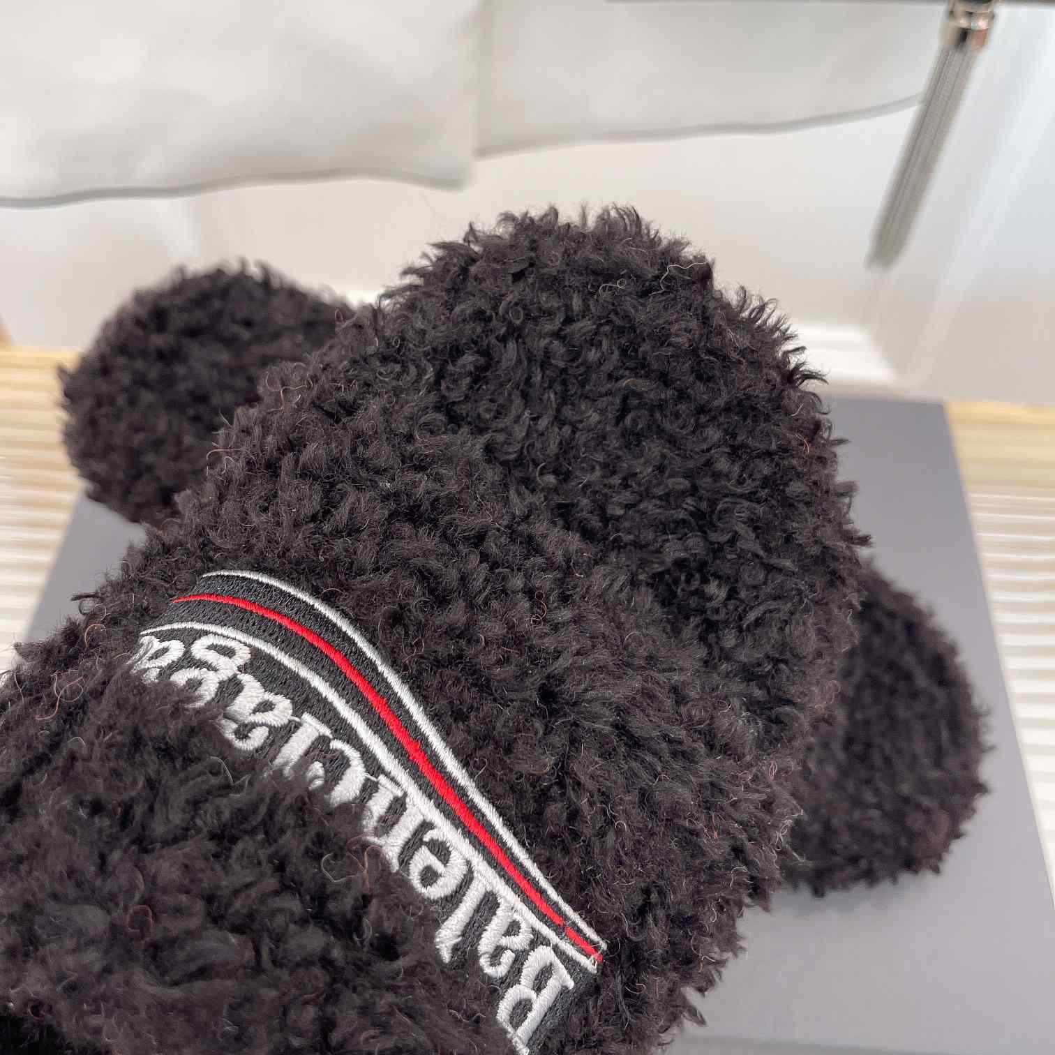 Balenciaga Furry Sandals - FashionPlug