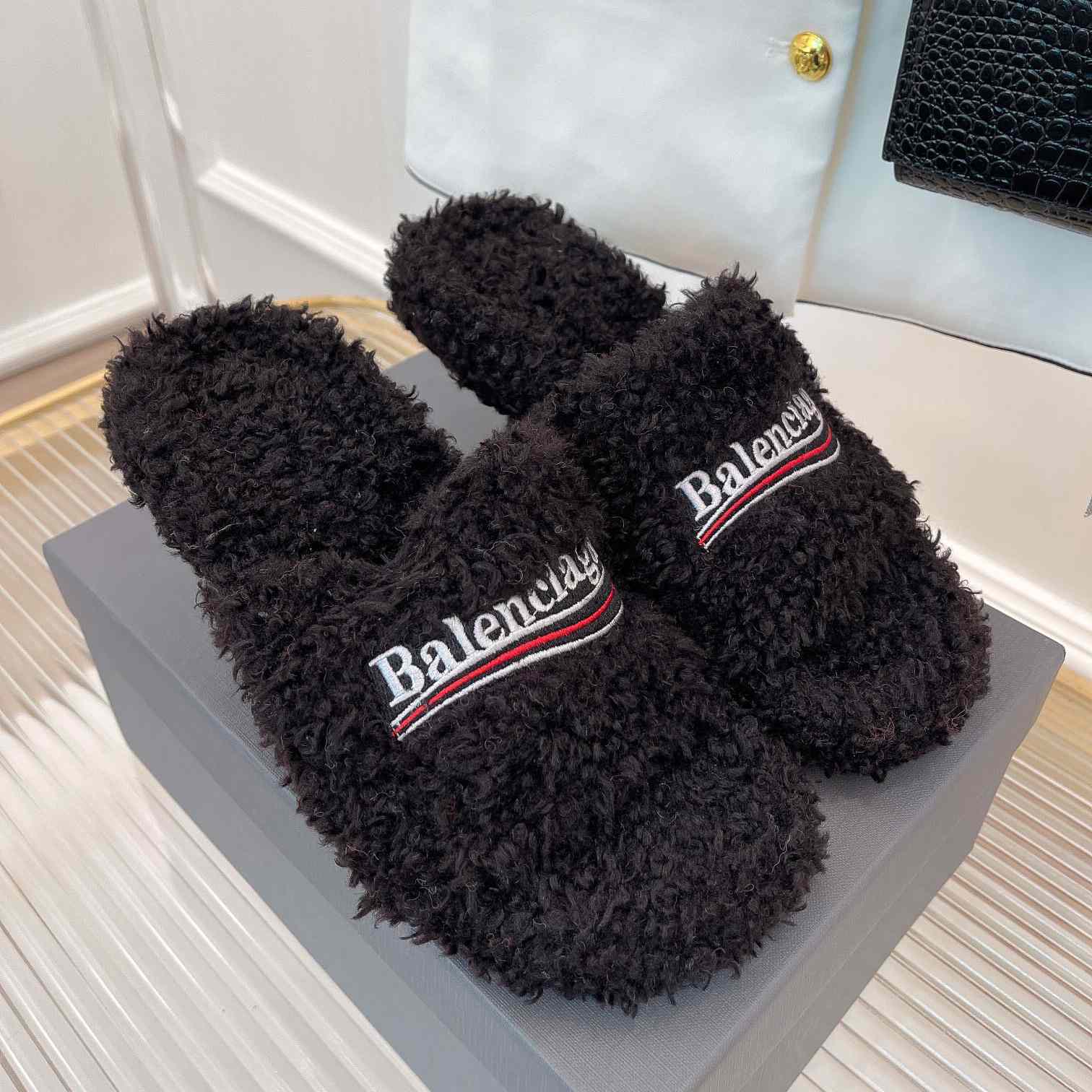 Balenciaga Furry Sandals - FashionPlug