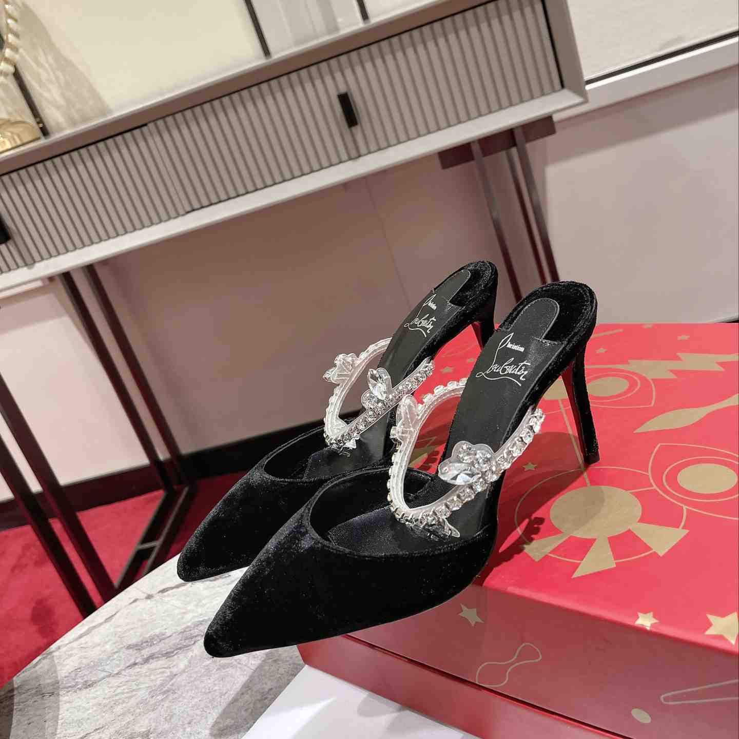 Christian Louboutin Planet Queen Pump  85mm - FashionPlug