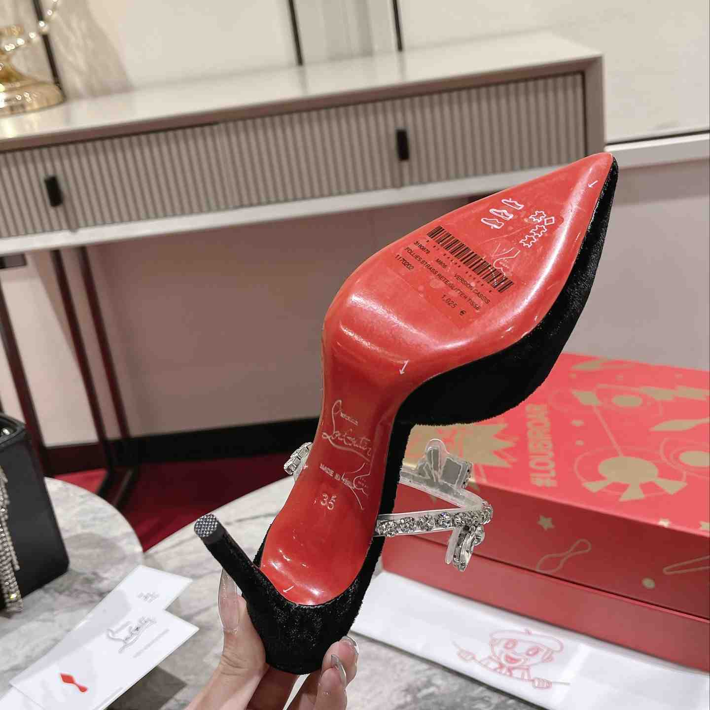 Christian Louboutin Planet Queen Pump  85mm - FashionPlug