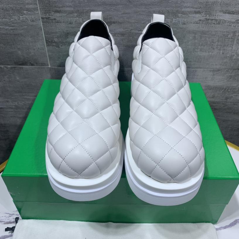 Bottega Veneta Men's White Quilted Slip On Shoes - FashionPlug