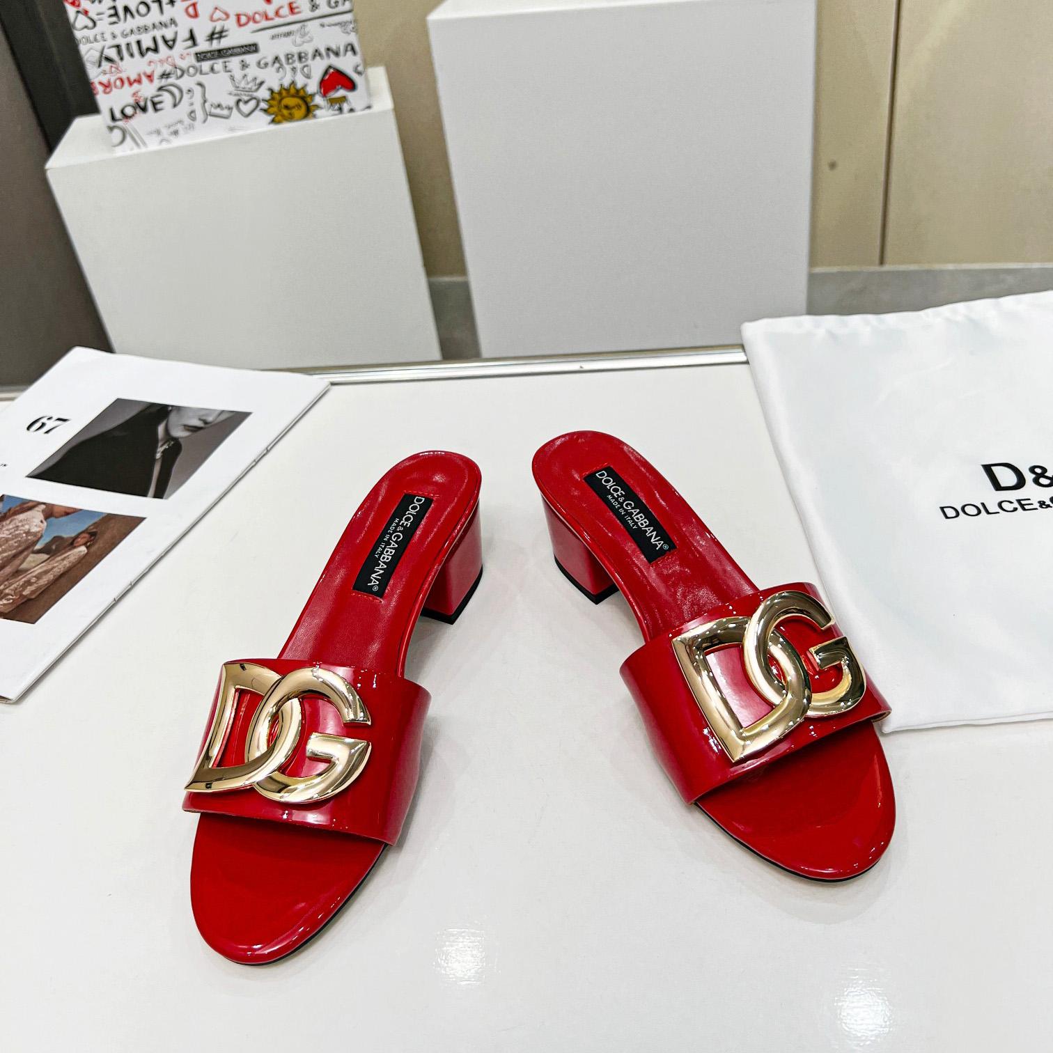 Dolce & Gabbana Polished Calfskin Sliders With DG Logo - FashionPlug