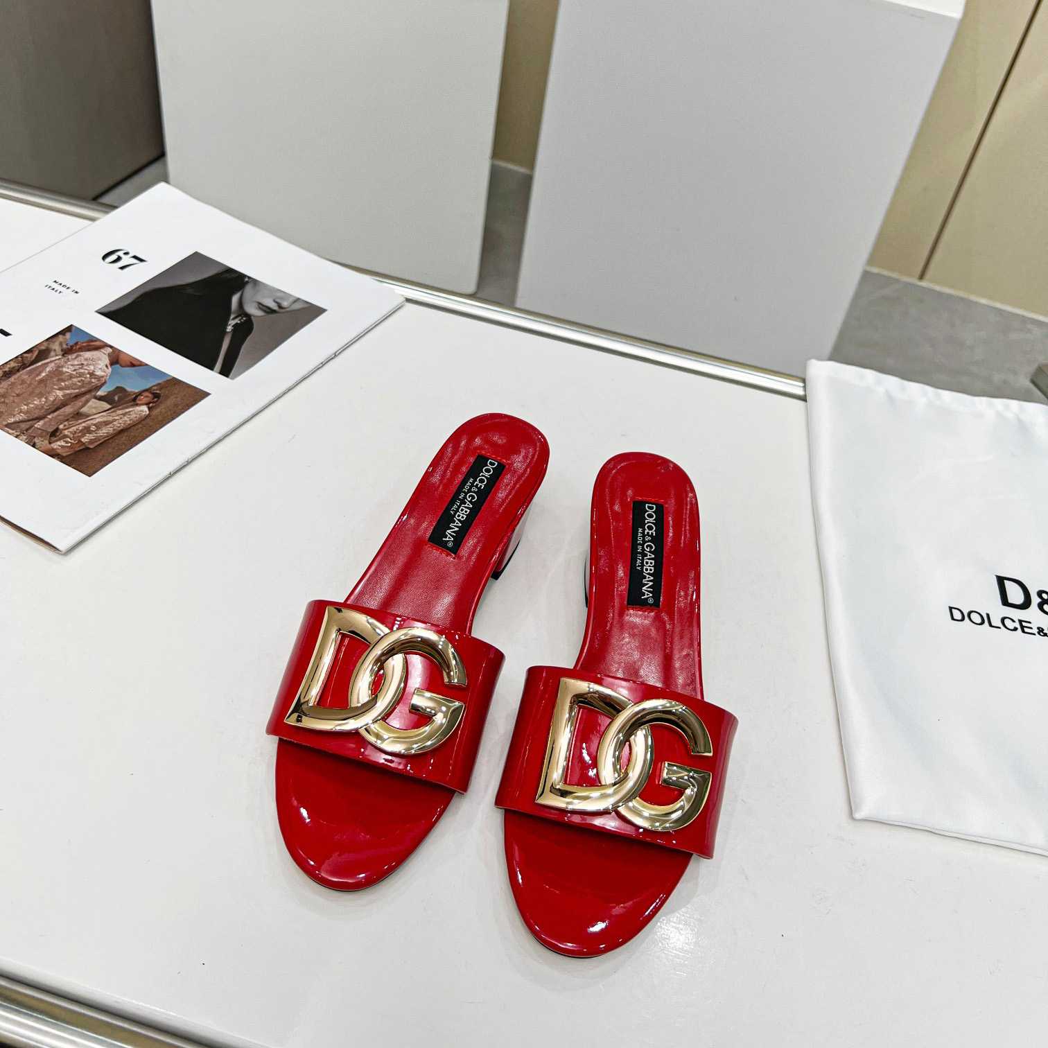Dolce & Gabbana Polished Calfskin Sliders With DG Logo - FashionPlug