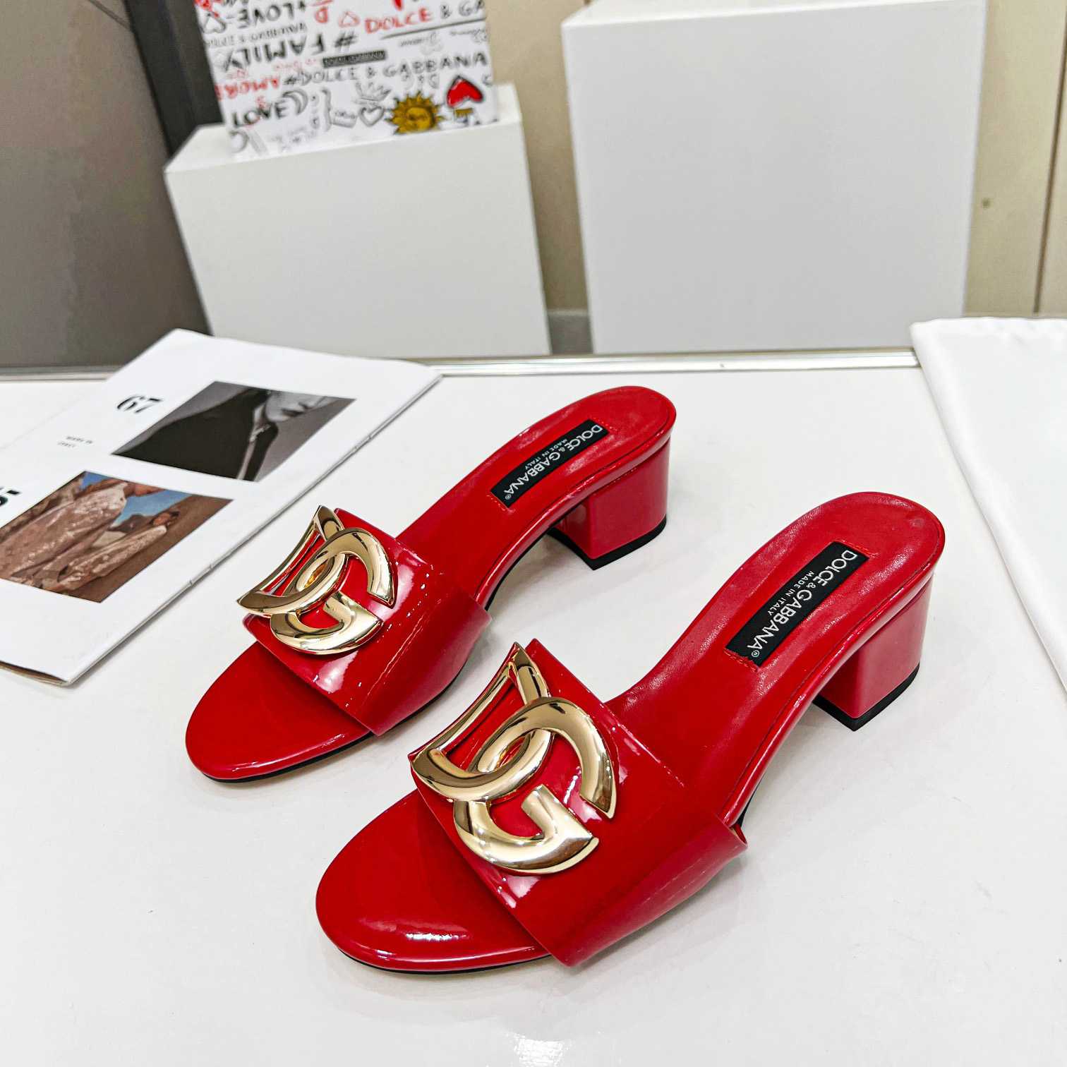 Dolce & Gabbana Polished Calfskin Sliders With DG Logo - FashionPlug