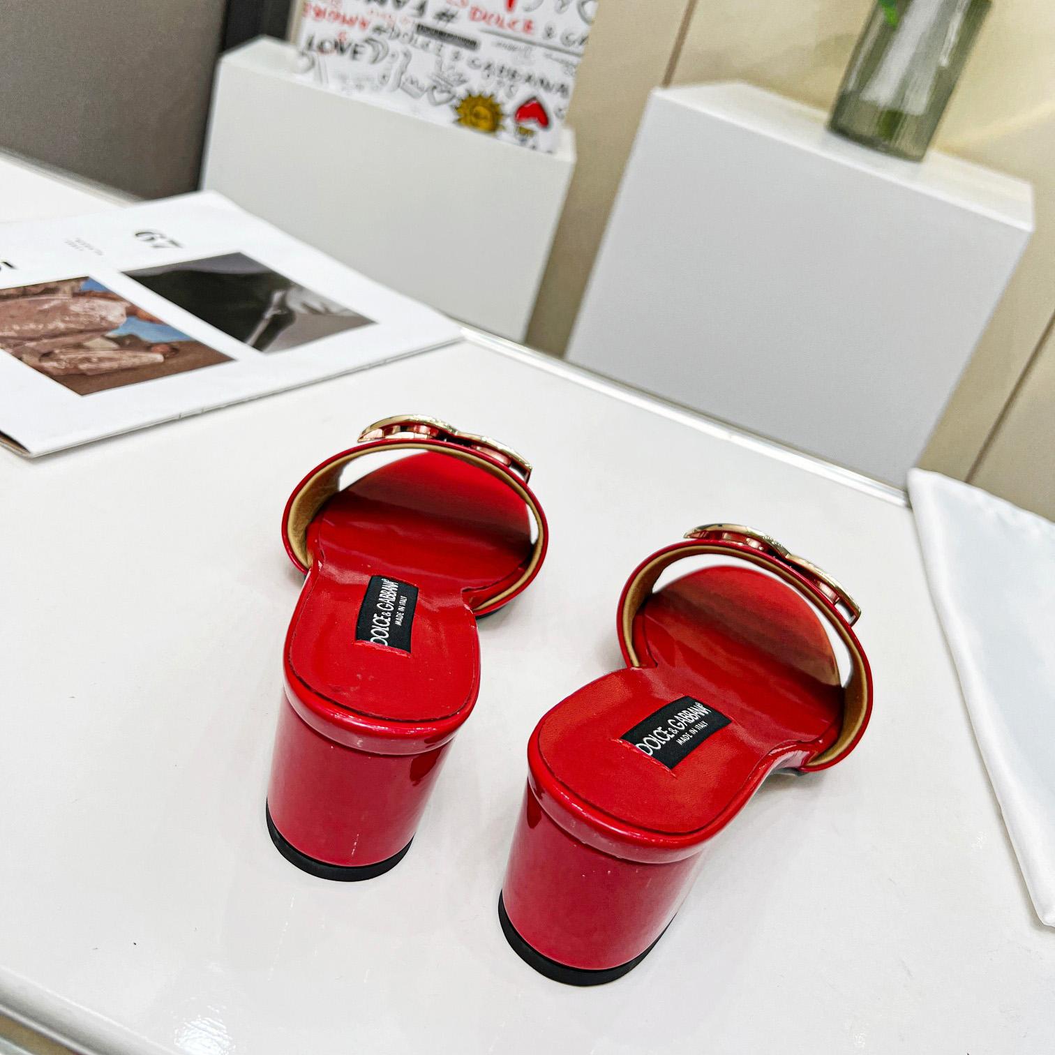 Dolce & Gabbana Polished Calfskin Sliders With DG Logo - FashionPlug