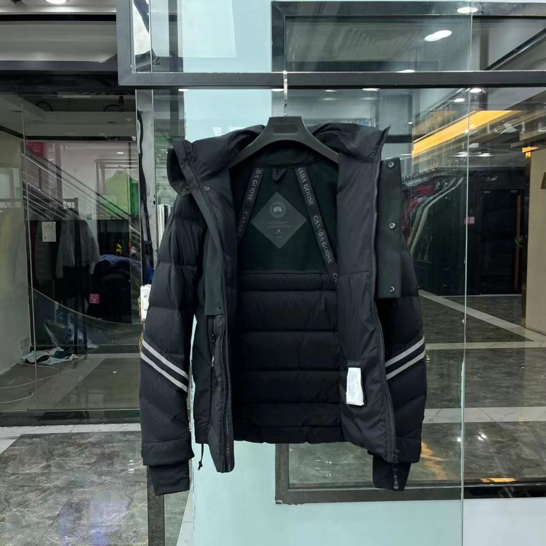 Canada Goose Down Jacket  - FashionPlug