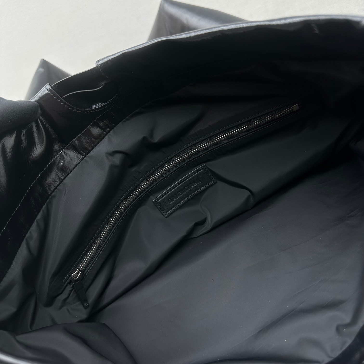 Balenciaga Trash Bag Large Pouch In Black(37-40-52cm) - FashionPlug