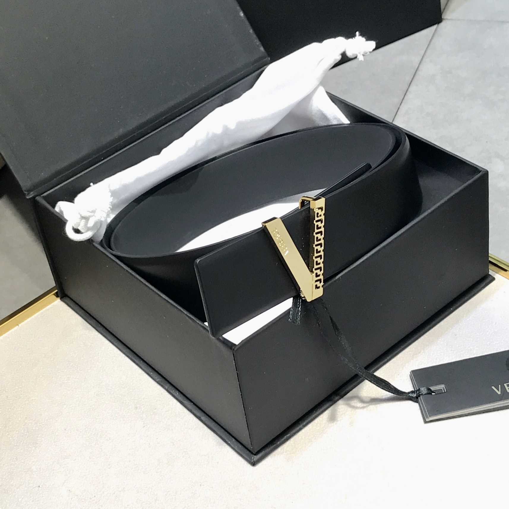 Versace Belt - FashionPlug