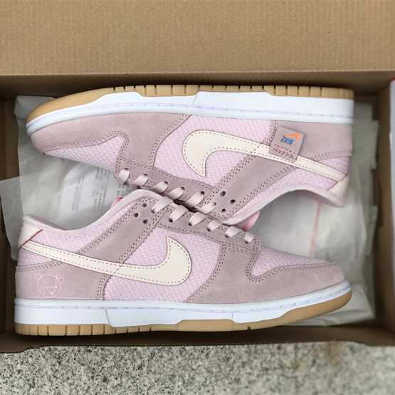 Nike Dunk Low WMNS “Teddy Bear” Sneaker       DZ5318-640 - FashionPlug