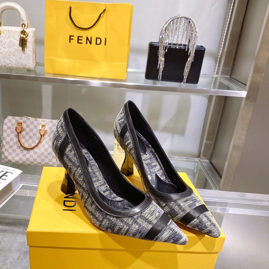 Fendi Baguette Pump - FashionPlug