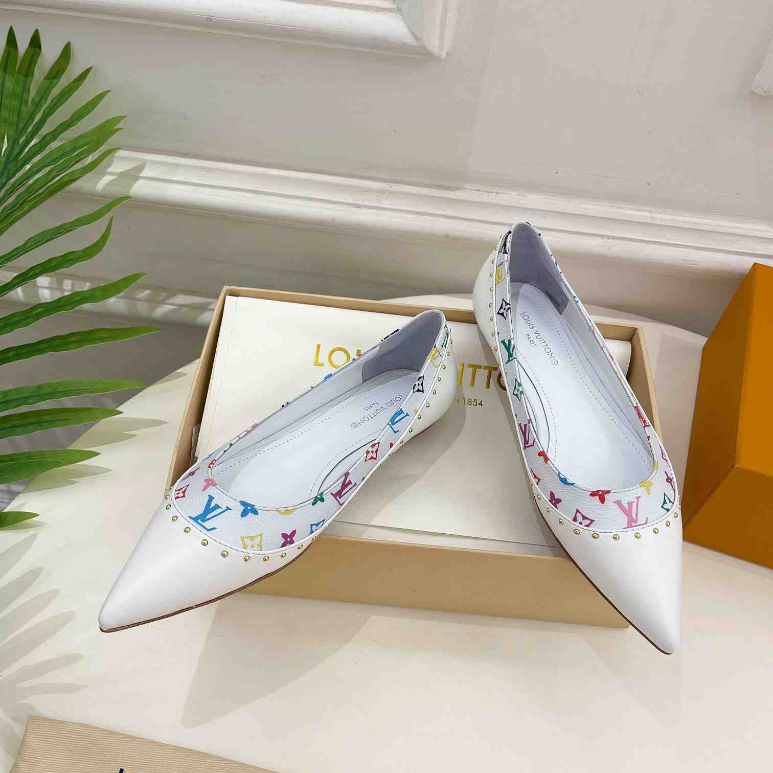 Louis Vuitton Signature Flat Ballerina    - FashionPlug