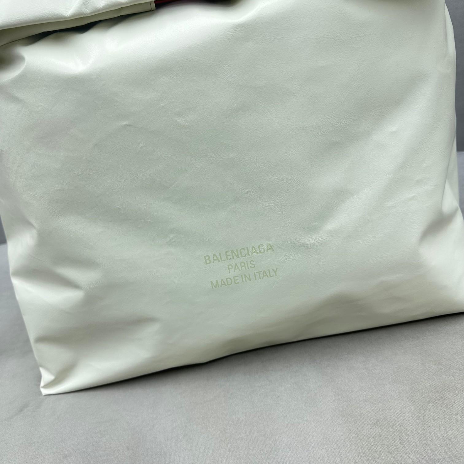 Balenciaga Trash Bag Large Pouch In White(37-40-52cm) - FashionPlug