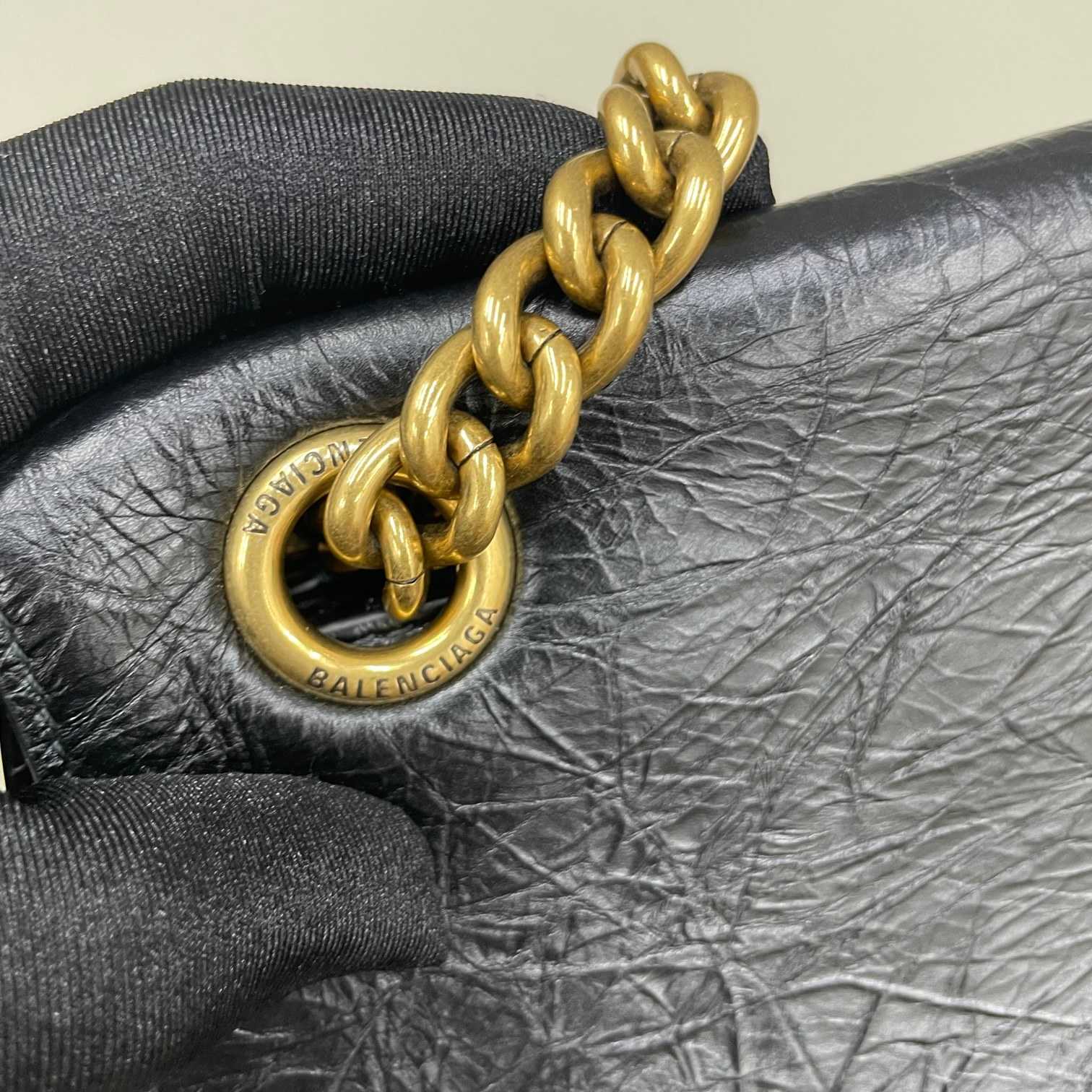 Balenciaga Women's Crush Large Chain Bag In Black(31-20-12cm) - FashionPlug