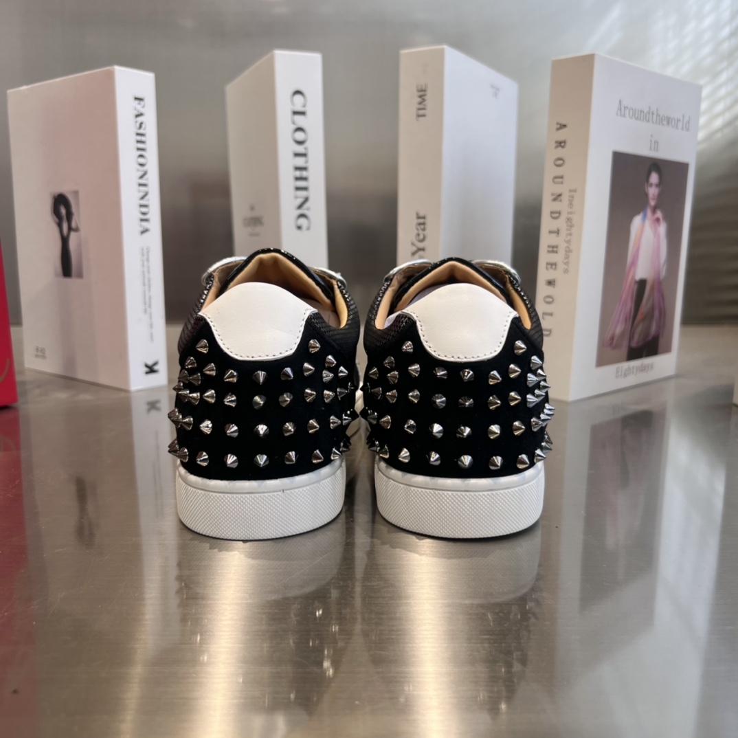 Christian Louboutin Low-Top Sneaker - FashionPlug