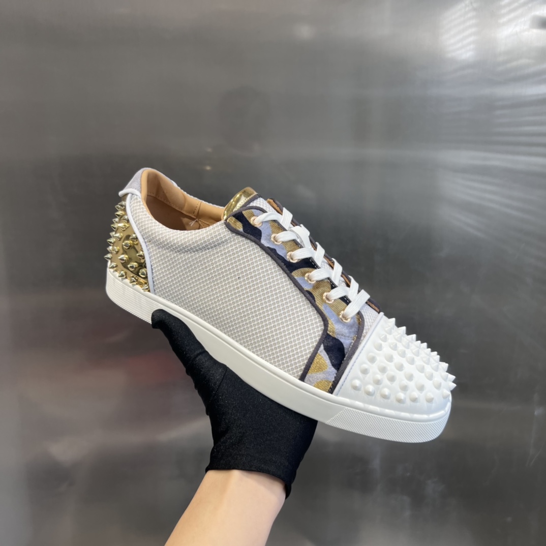Christian Louboutin Low-Top Sneaker - FashionPlug