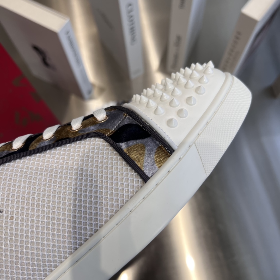 Christian Louboutin Low-Top Sneaker - FashionPlug