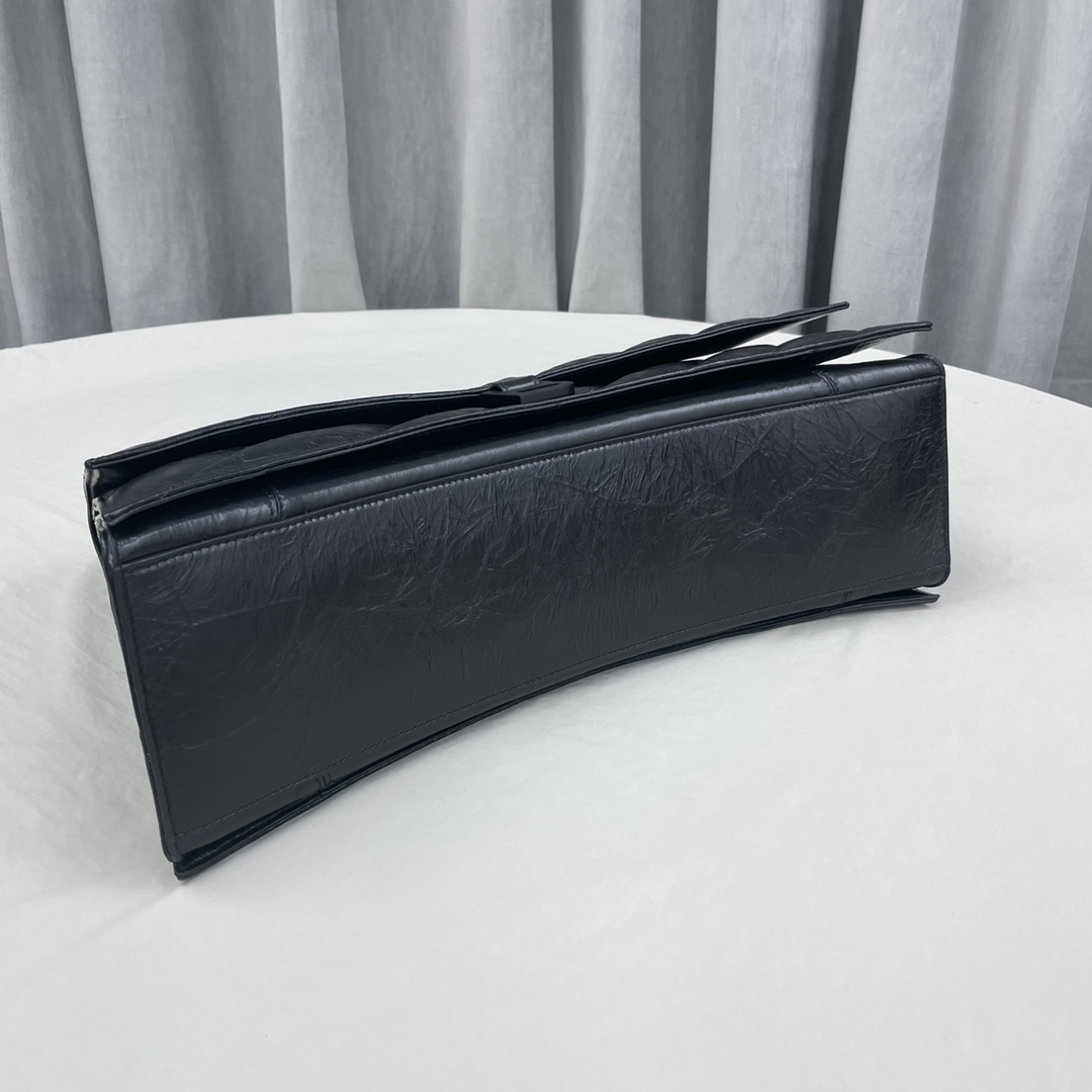 Balenciaga Women's Crush Large Chain Bag Quilted In Black(40-11-25cm) - FashionPlug