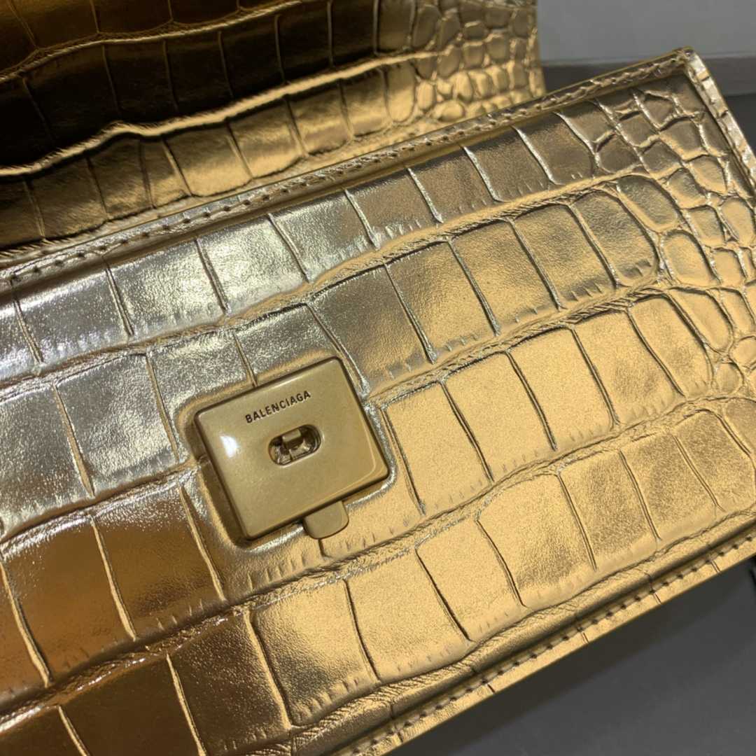 Balenciaga Gossip Small Bag (23.5-12.4-10.4cm) - FashionPlug