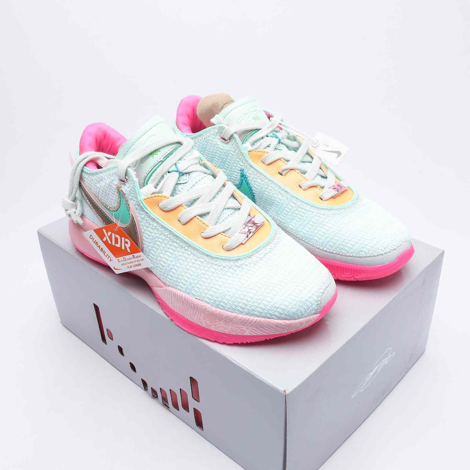 Nike Lebron XX EP Sneakers     DJ5423-100 - FashionPlug