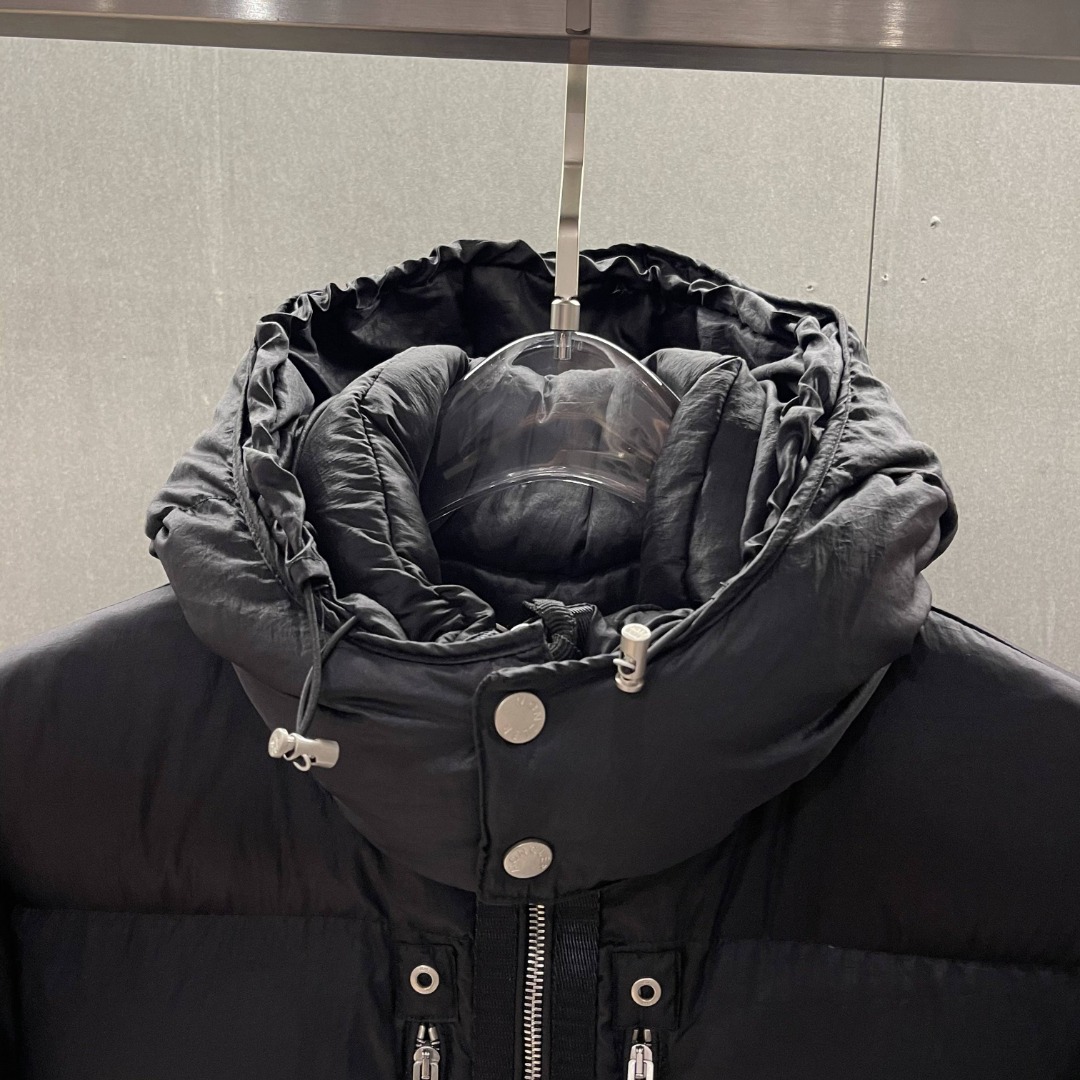 Moncler Short Down Jacket    - FashionPlug