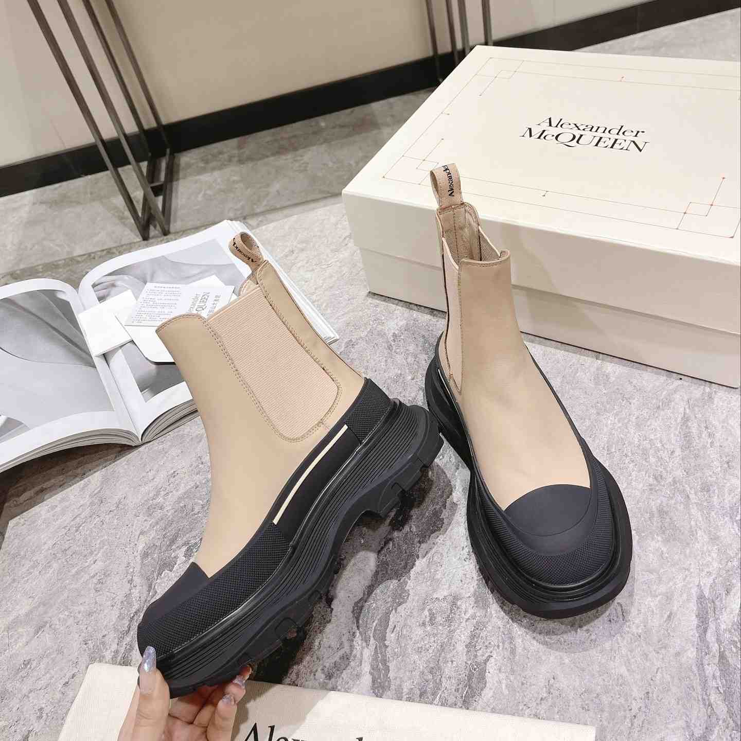 Alexander Mqueen Tread Slick Chelsea Boots - FashionPlug