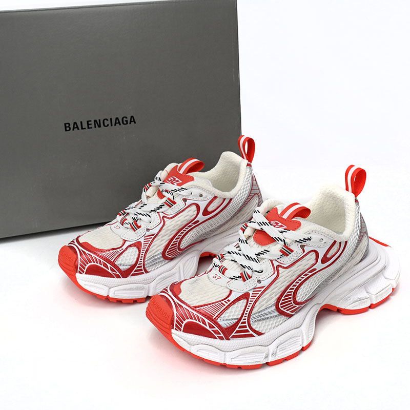 Balenciaga 3XL Trainers In White - FashionPlug