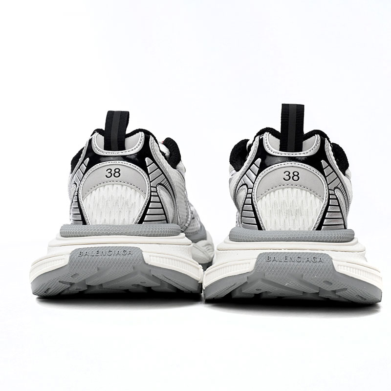 Balenciaga Sneaker  - FashionPlug