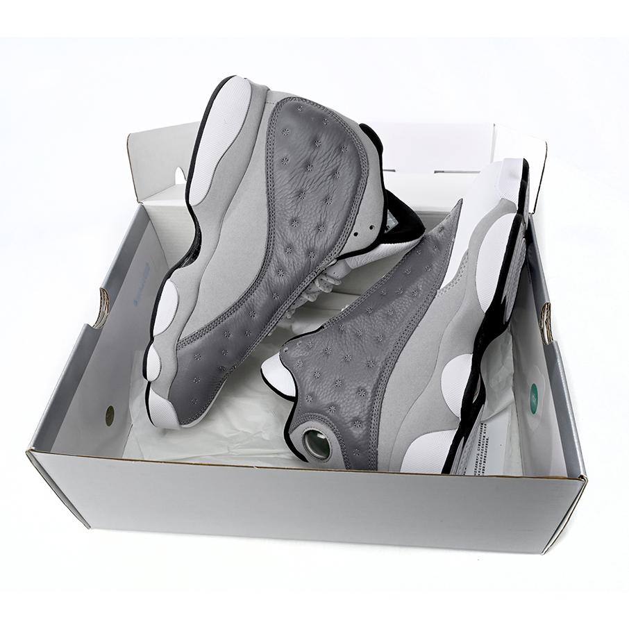 Air Jordan 13 Retro Yuan Zuhui Sneakers      414571-016 - FashionPlug
