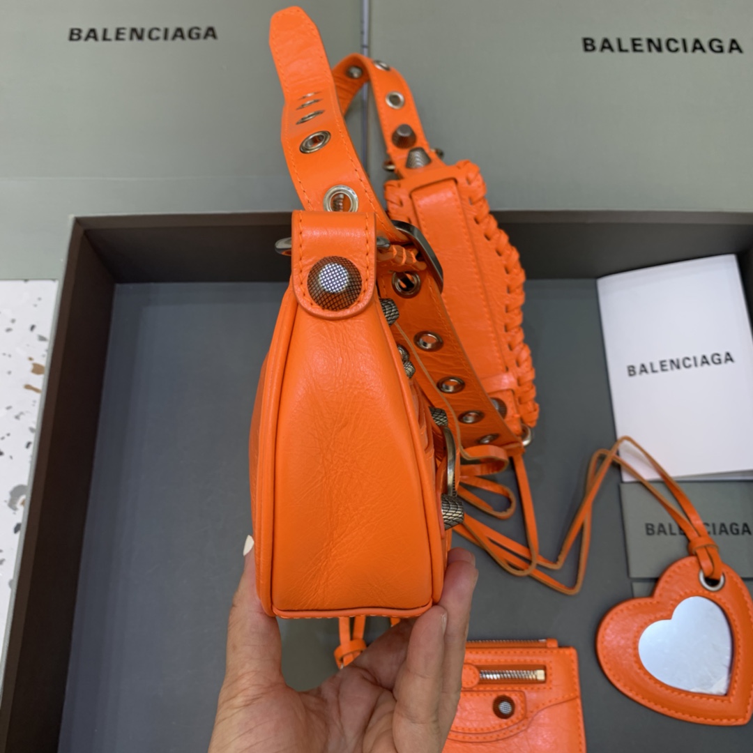 Balenciaga Le Cagole XS Shoulder Bag (26-12-6cm) - FashionPlug