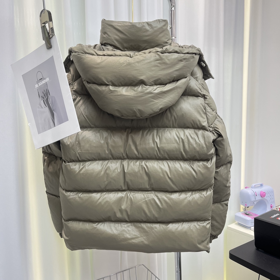 Moncler Maya 70 Short Down Jacket - FashionPlug