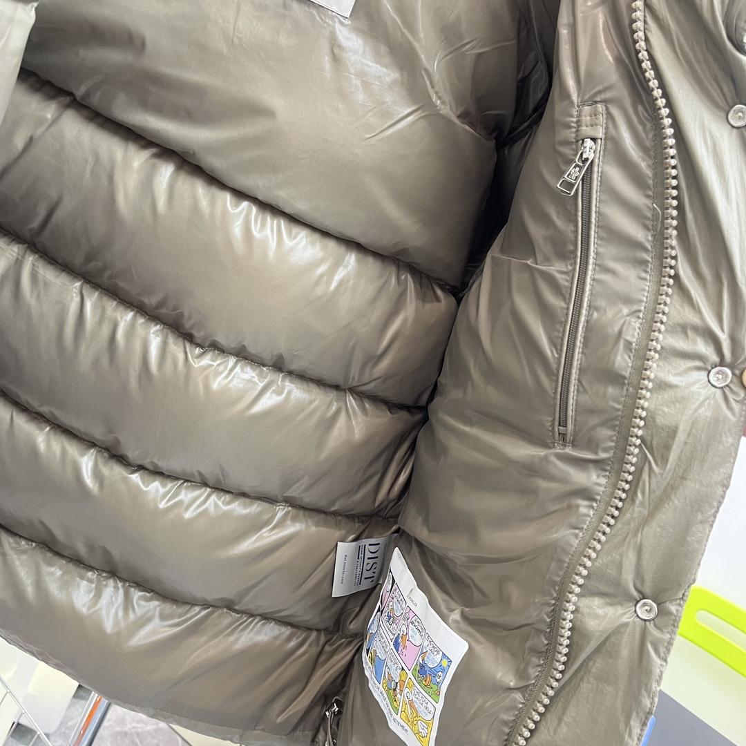 Moncler Maya 70 Short Down Jacket - FashionPlug