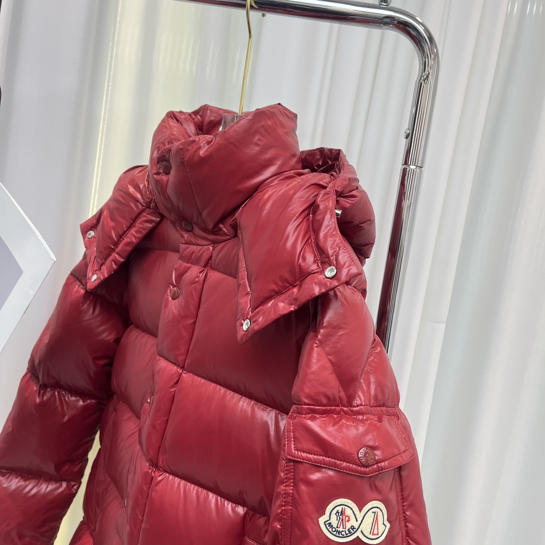 Moncler Maya 70 Short Down Jacket - FashionPlug