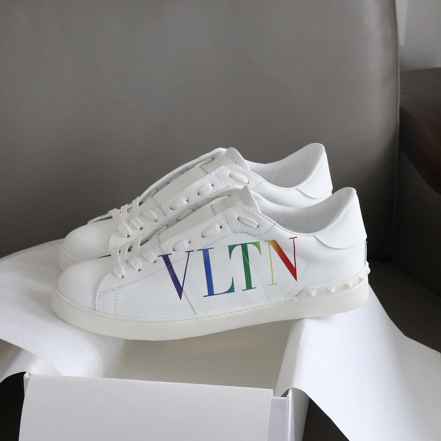 Valenti Garavani Logo Print Sneakers - FashionPlug