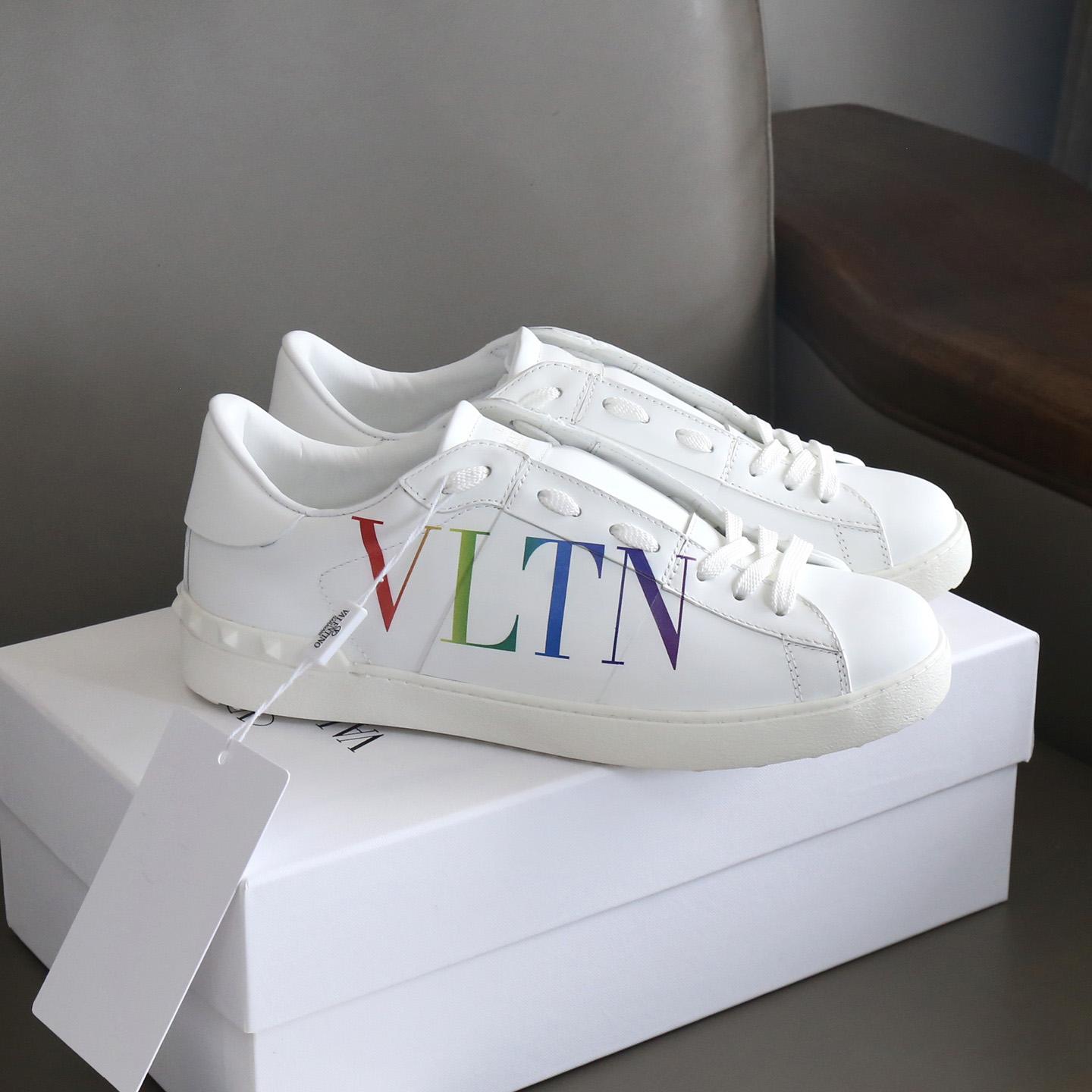 Valenti Garavani Logo Print Sneakers - FashionPlug