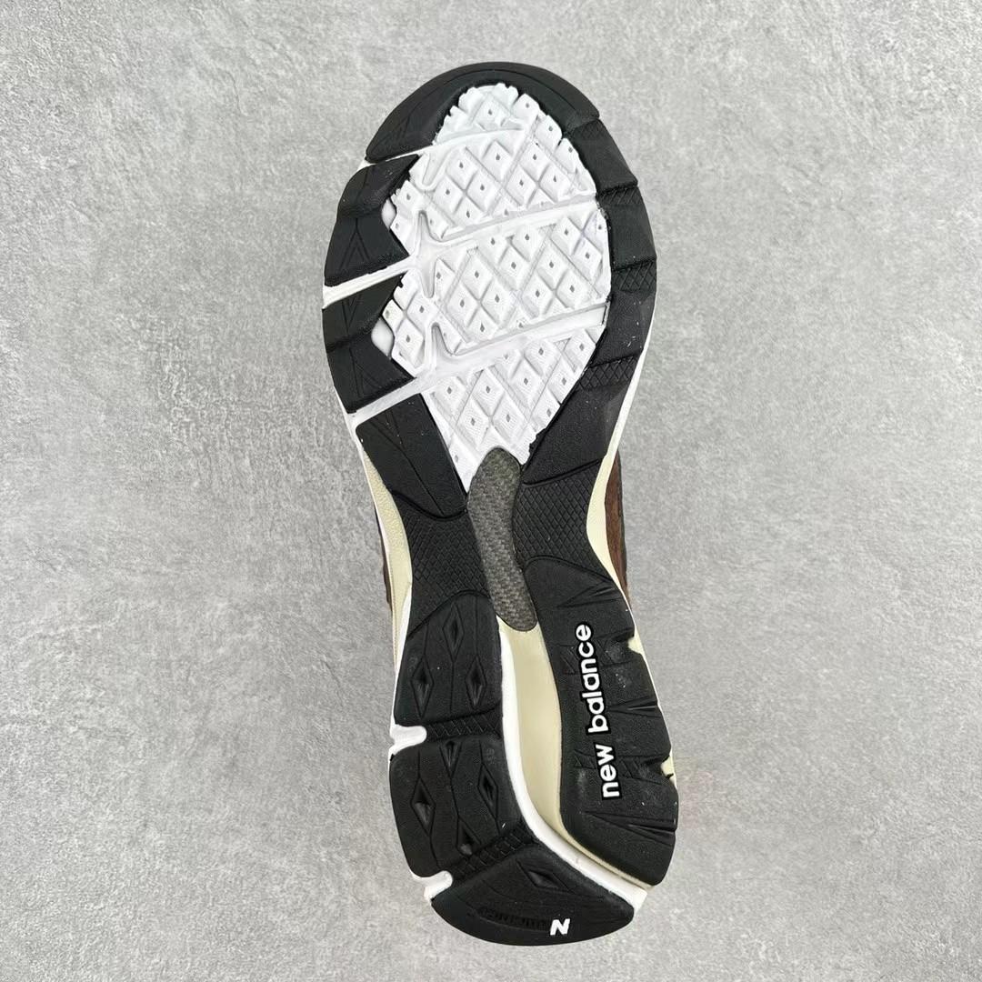 New Balance 990v3  Sneakers         M990JB3 - FashionPlug