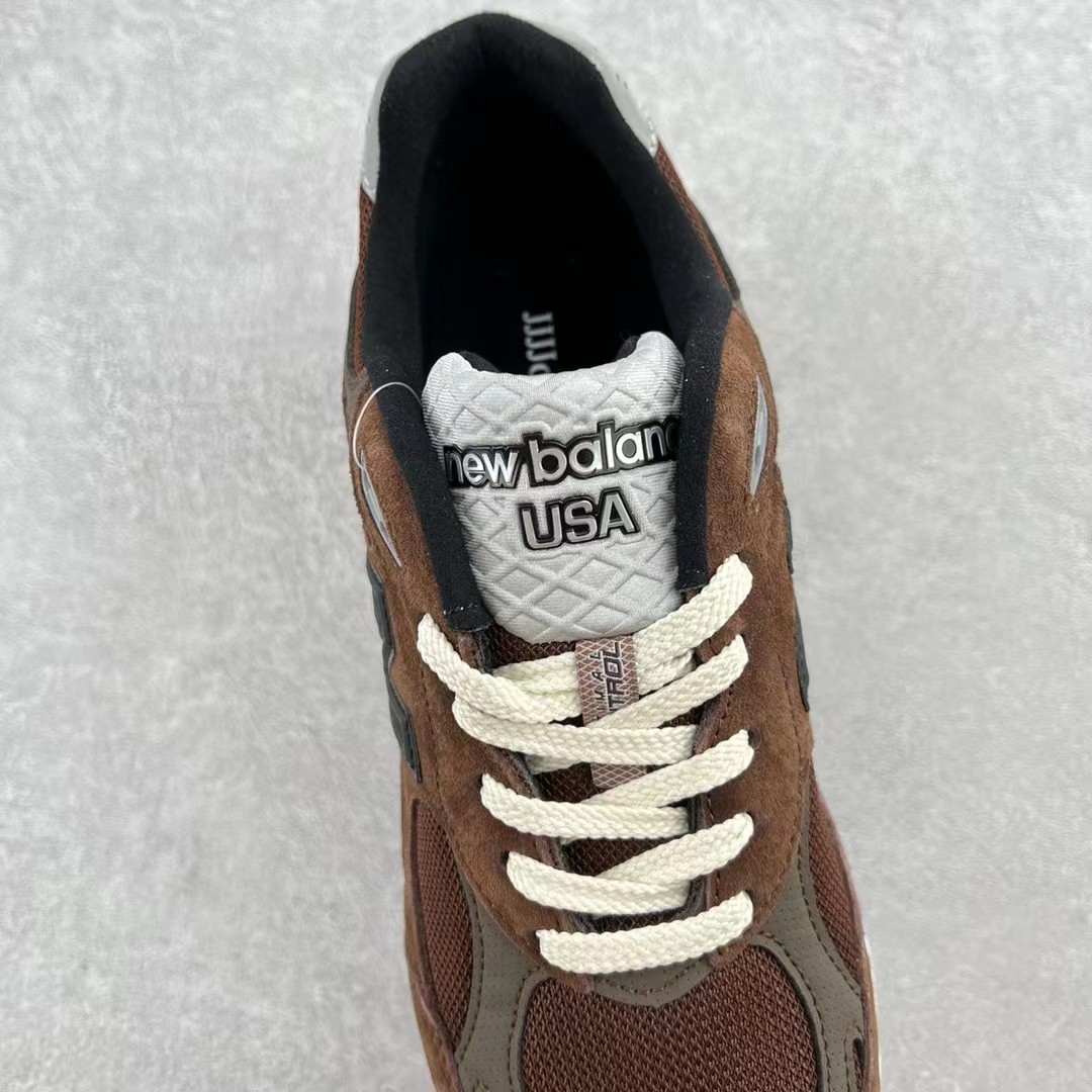 New Balance 990v3  Sneakers         M990JB3 - FashionPlug