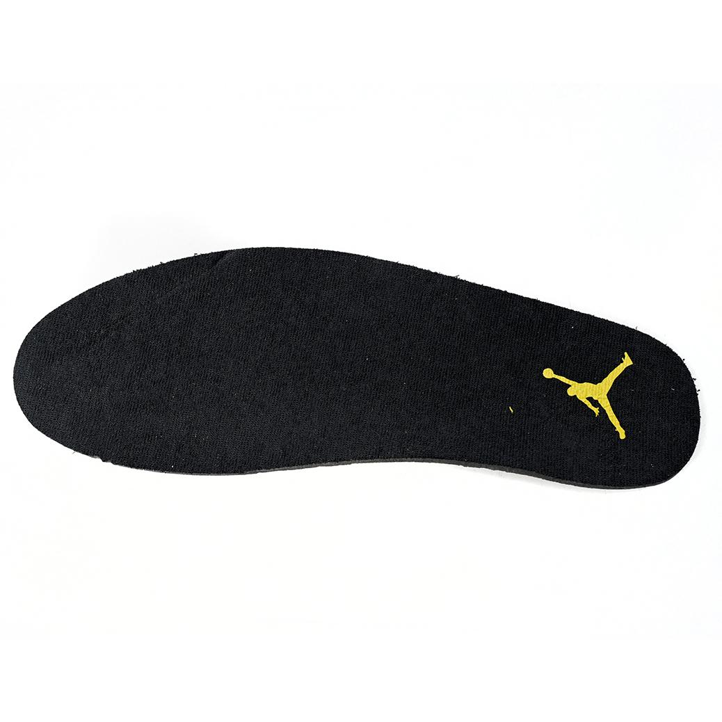 Air Jordan 4 Thunder Sneaker      DH6927-017  - FashionPlug