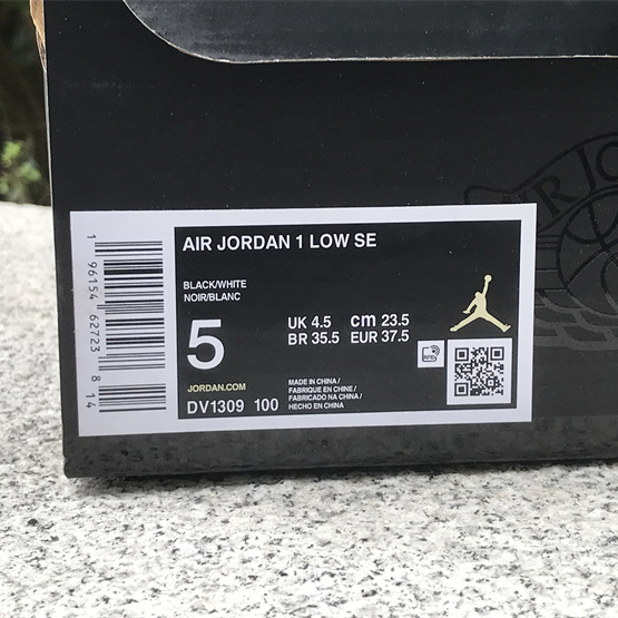Air Jordan 1 Low “Concord” Sneaker      DV1309-100 - FashionPlug