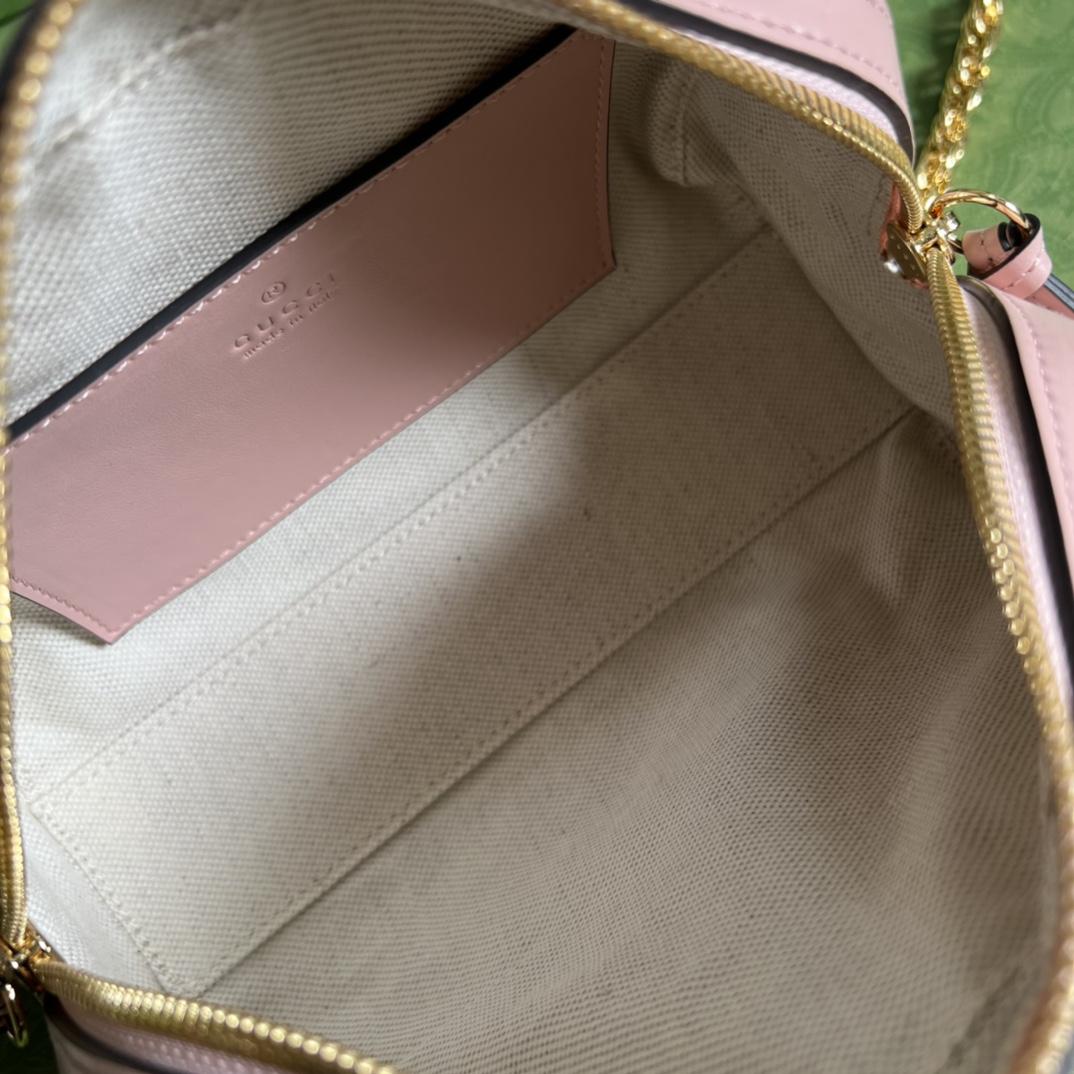 Gucci GG Matelassé Mini Bag(19*13*11cm) - FashionPlug