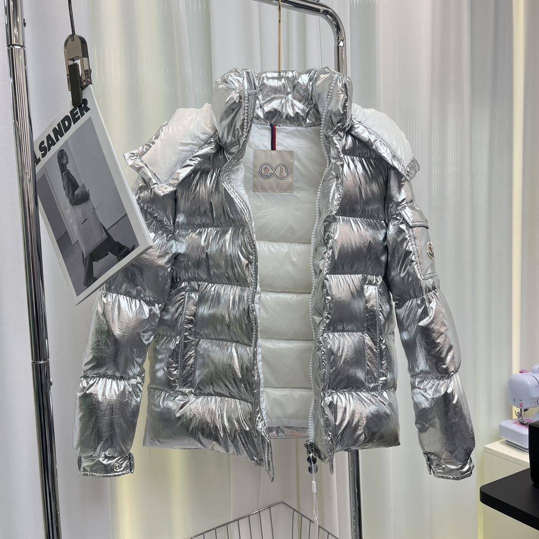 Moncler Maya 70 Short Down Jacket - FashionPlug