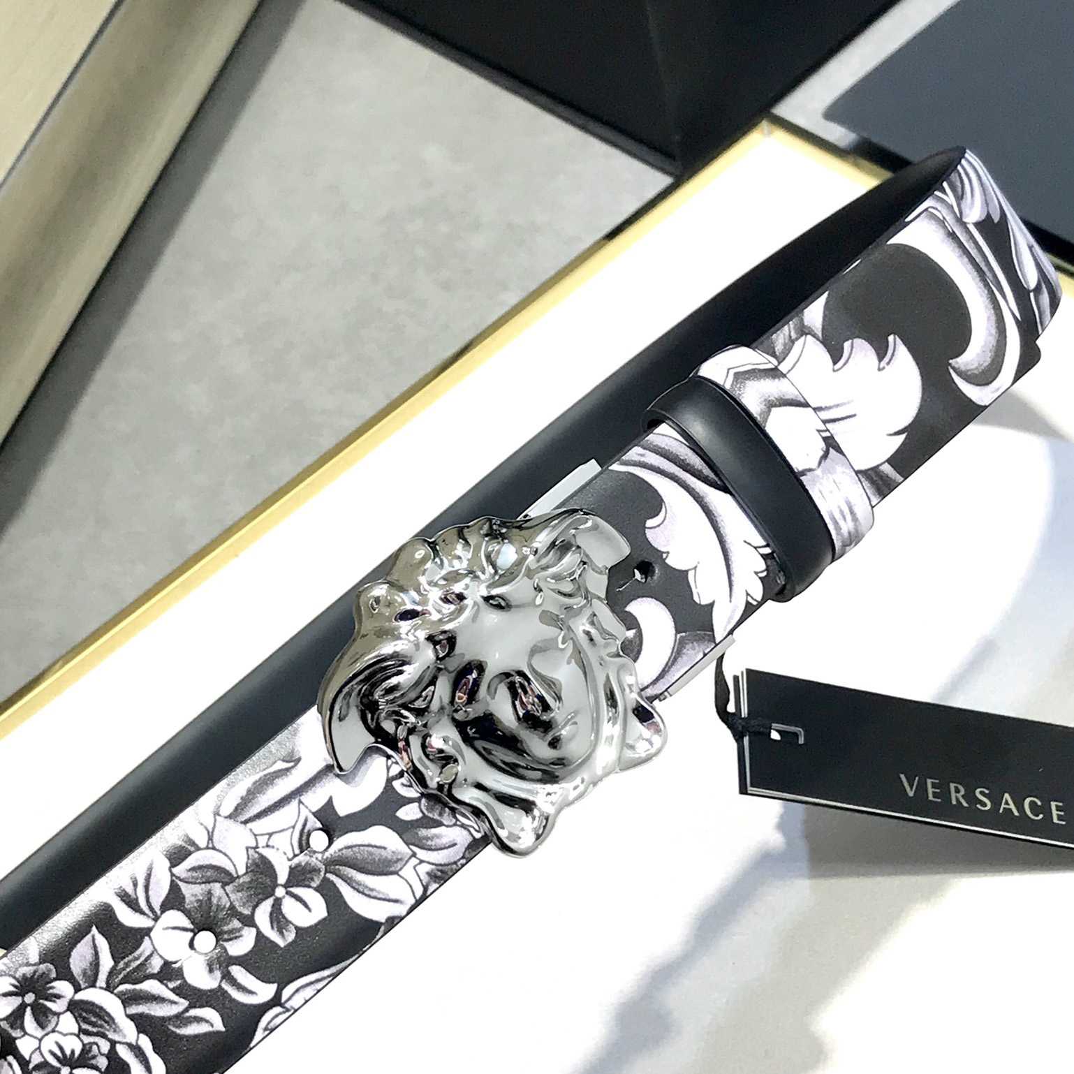 Versace La Medusa Silver Baroque Reversible Belt - FashionPlug