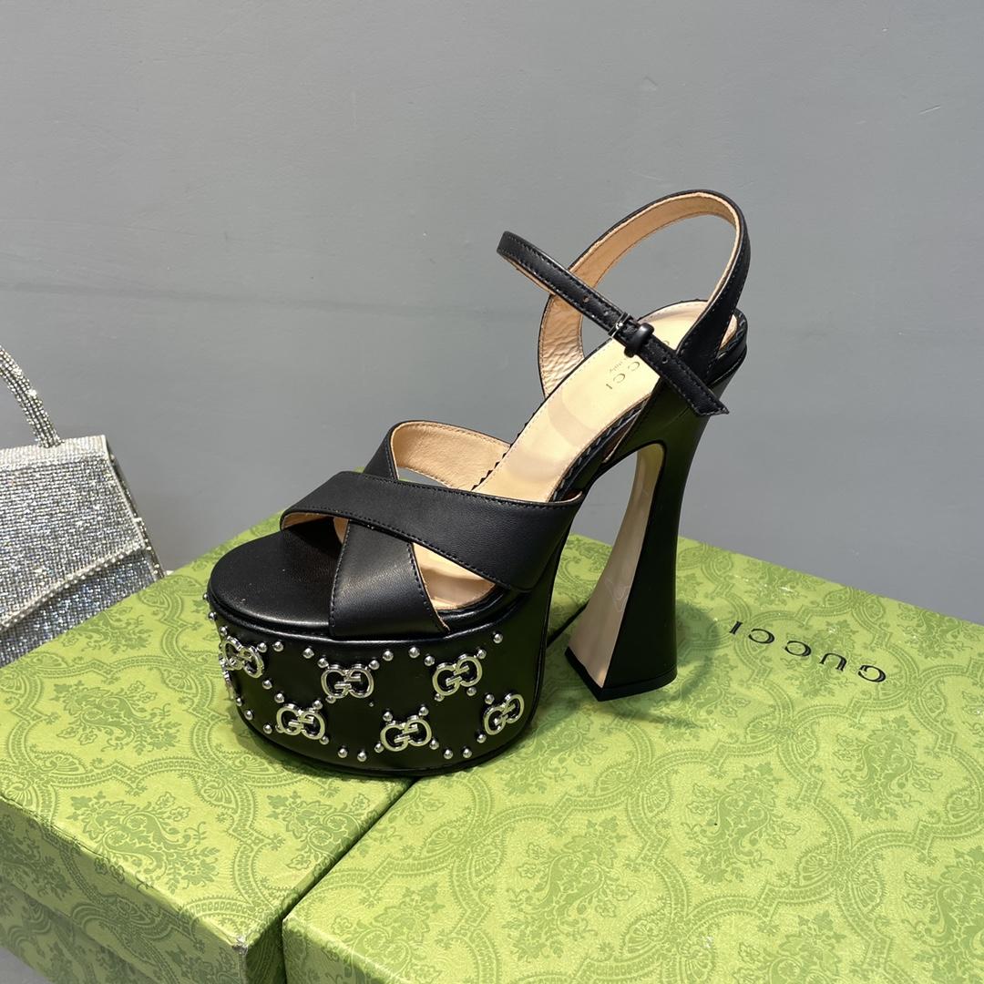 Gucci Women's Interlocking G Studs Sandal - FashionPlug