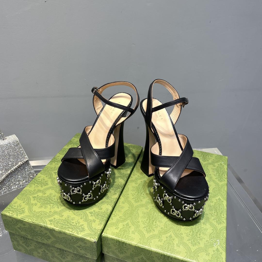 Gucci Women's Interlocking G Studs Sandal - FashionPlug