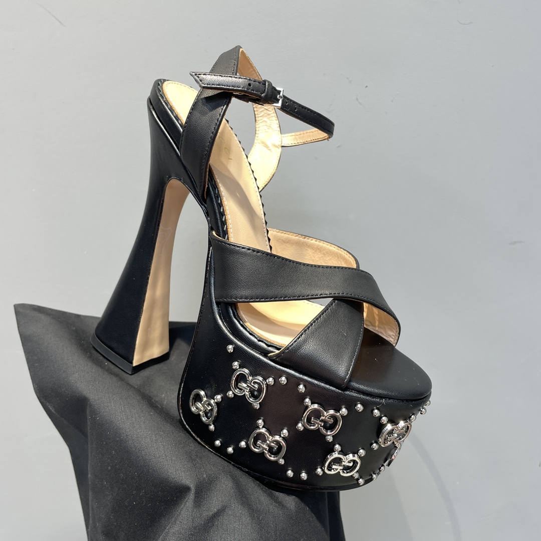 Gucci Women's Interlocking G Studs Sandal - FashionPlug