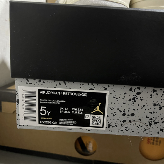Air Jordan 4 SE Craft “Photon Dust”Sneaker      DV2262-021 - FashionPlug