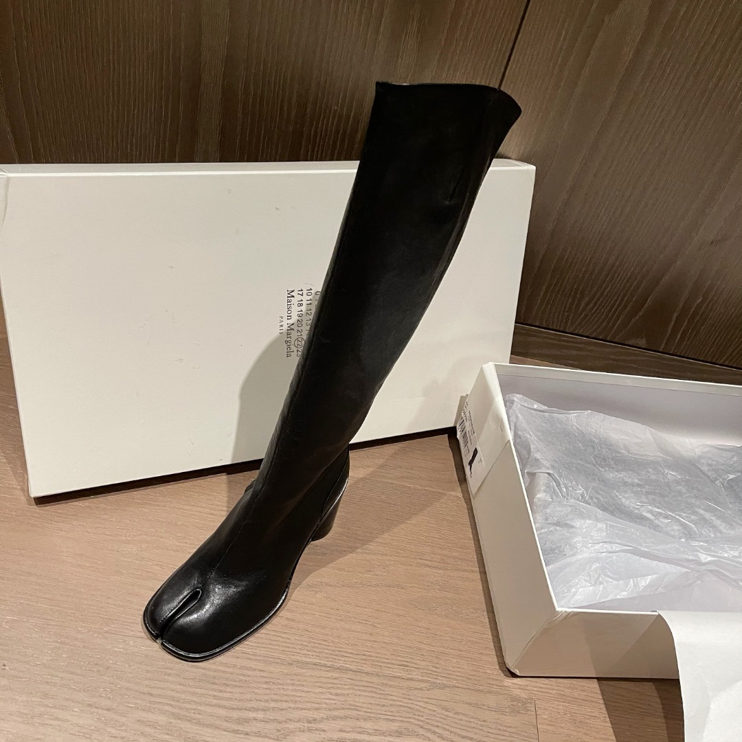 Maison Margiela Tabi 80mm Knee-High Boots - FashionPlug